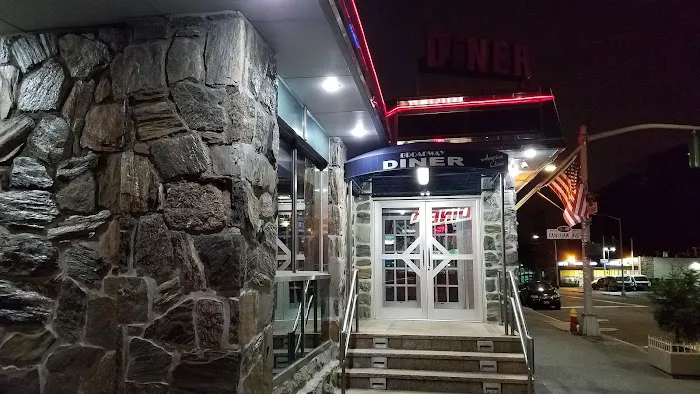 Broadway Diner Picture 1