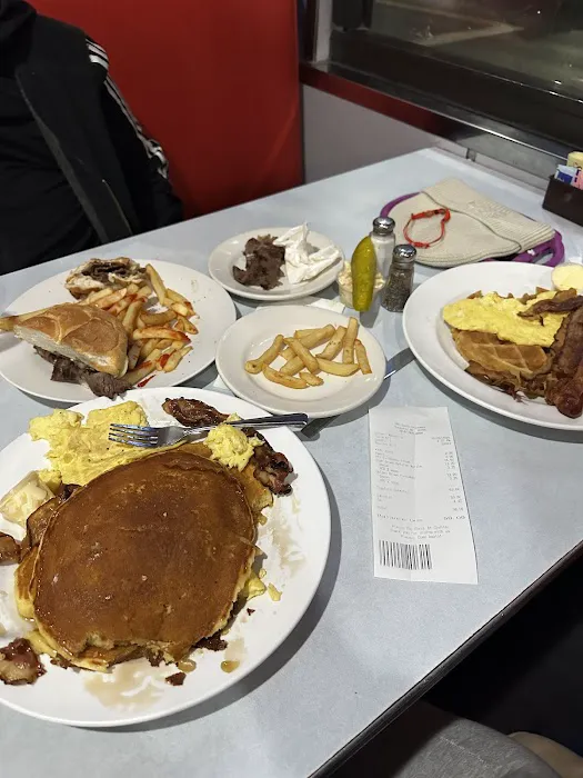 Broadway Diner Picture 2