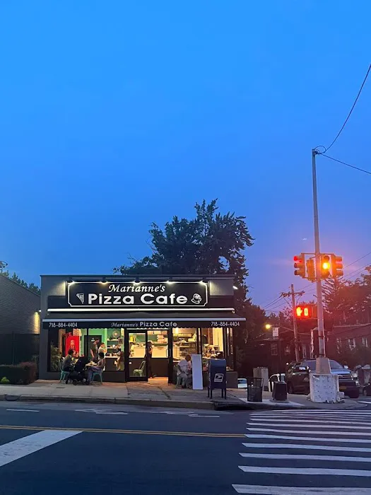 Marianne's Pizza Cafe Picture 4