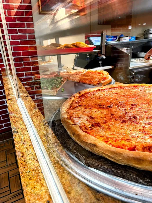 Lezama’s Pizza Picture 5