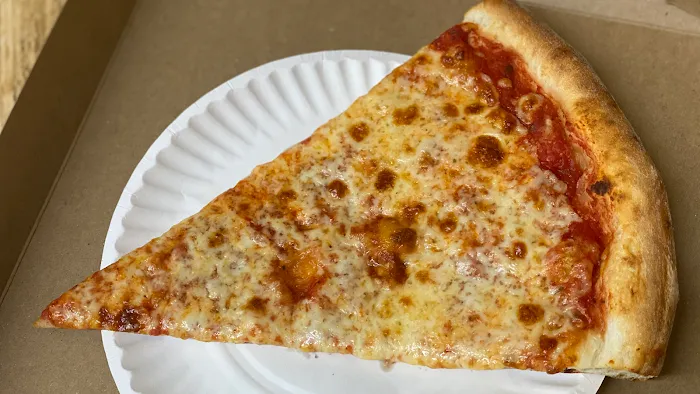 Gino's Pizzeria Picture 7
