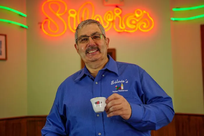 Silvio's Italian Restaurant & Pizzeria Picture 8