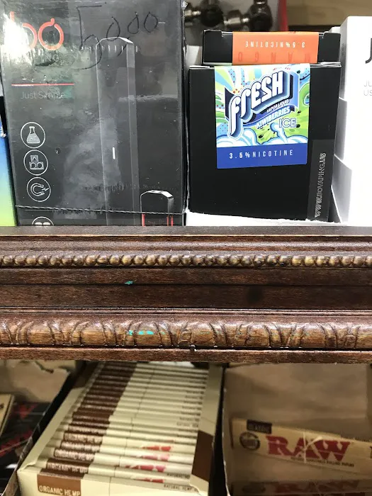 R & V Deli & Grocery Picture 3