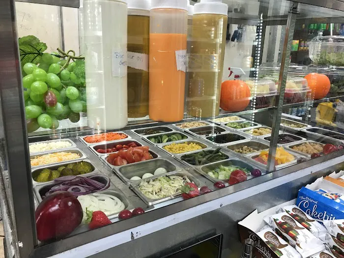 R & V Deli & Grocery Picture 1