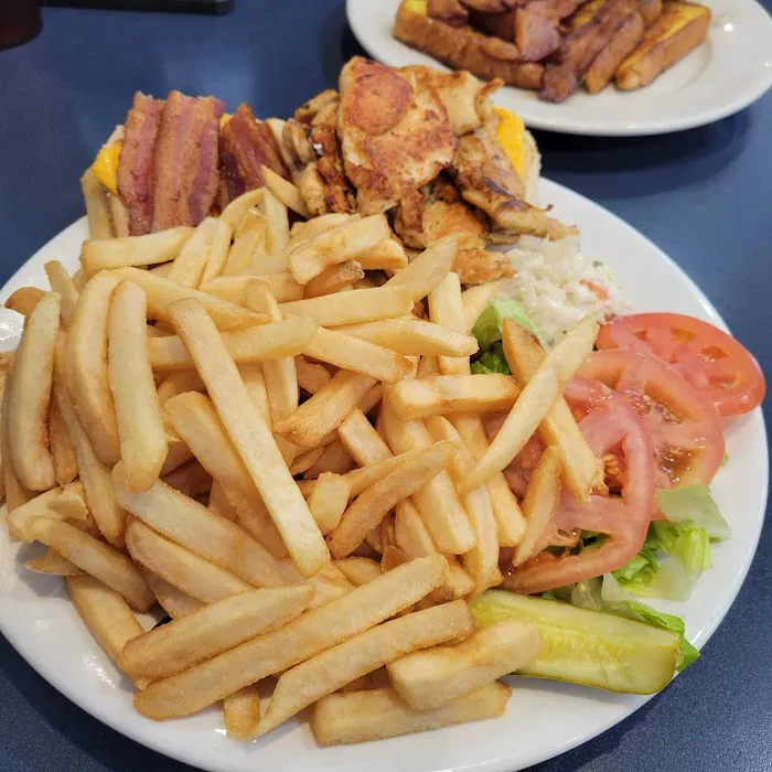 George's Diner Picture 9
