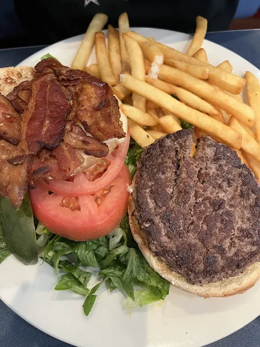 George's Diner Picture 6