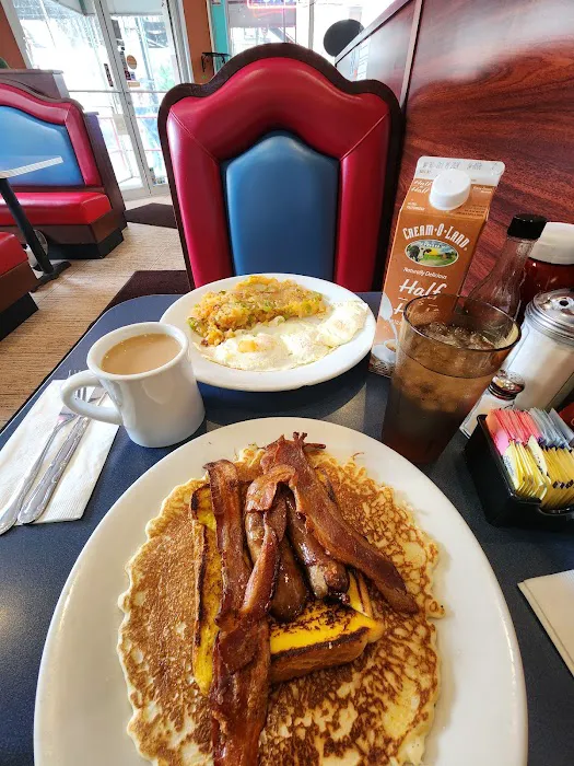 George's Diner Picture 8