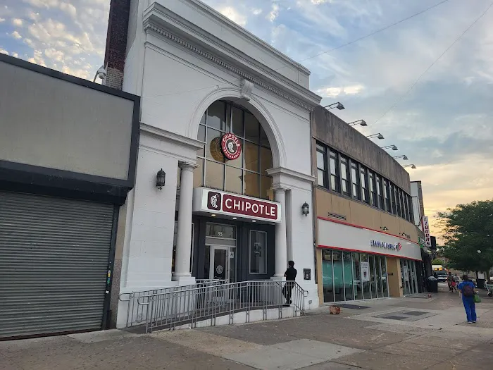 Chipotle Mexican Grill Picture 6