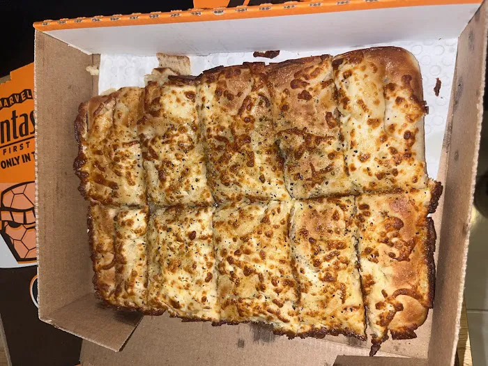 Little Caesars Pizza Picture 7