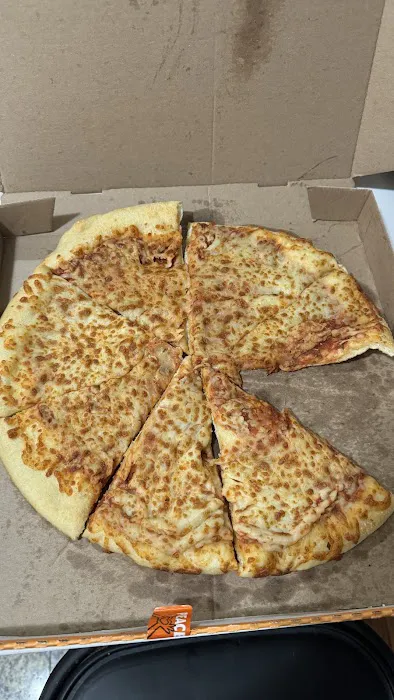 Little Caesars Pizza Picture 4
