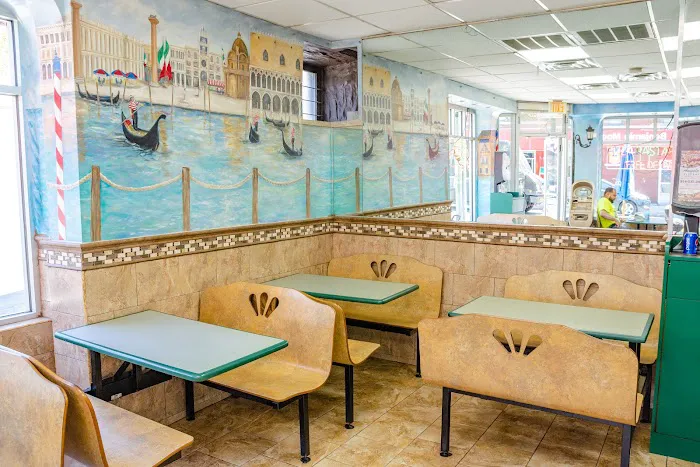 Angelo's Pizzeria Picture 6