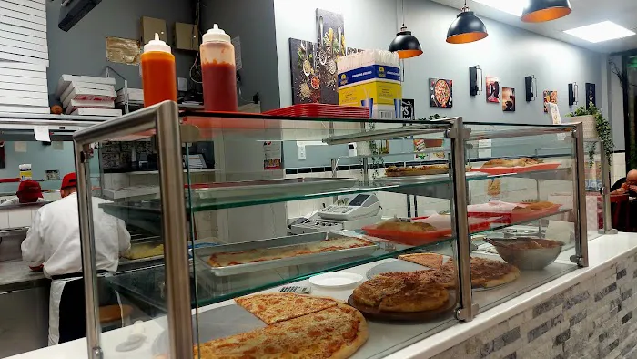 Benvenuti Pizza Picture 7