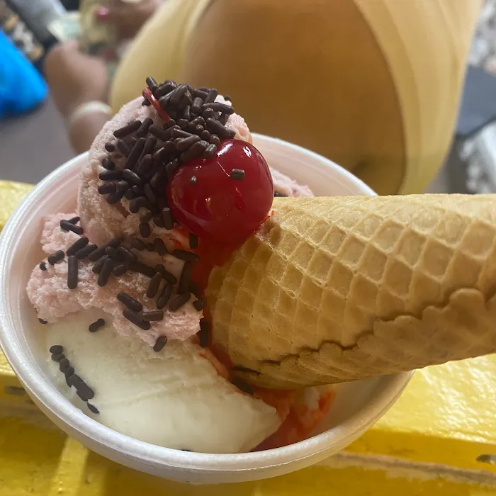 4th Ave ice cream Picture 7