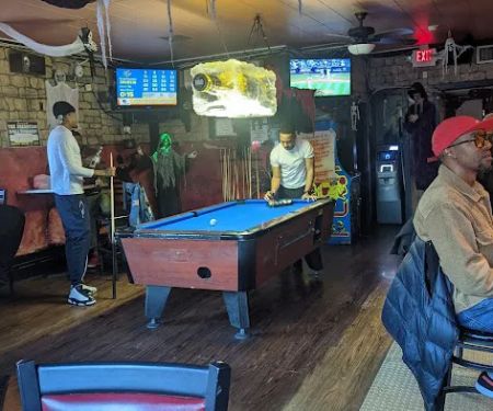 Belluzzi's Lounge