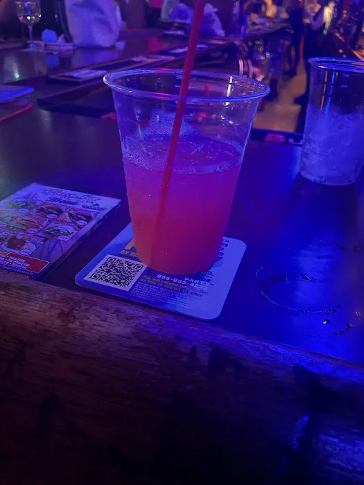 Belluzzi's Lounge Picture 9
