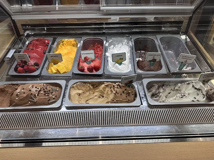 Angelina Bakery - Fort Lee Picture 5