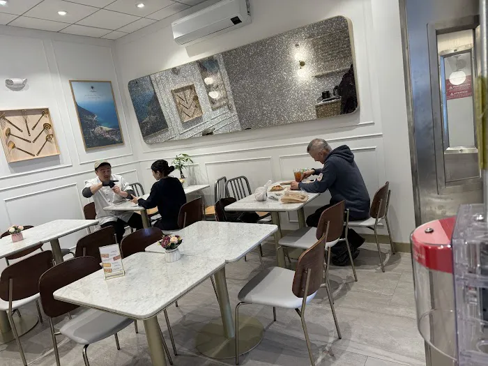 Angelina Bakery - Fort Lee Picture 8