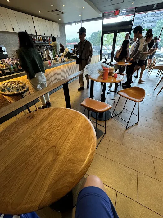 Starbucks Picture 2