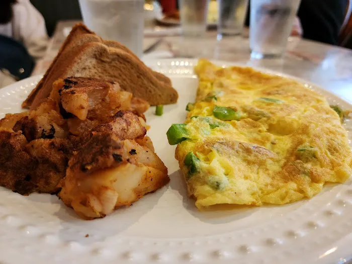 Eggty 8 Cafe Picture 4