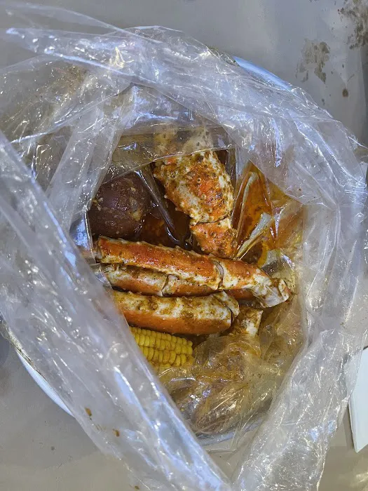Dancing Camaron Cajun Seafood Boil Picture 4