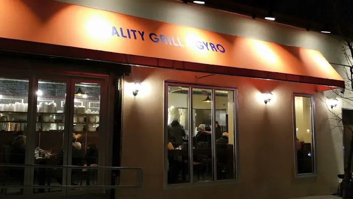 Quality Grill & Gyro Picture 3