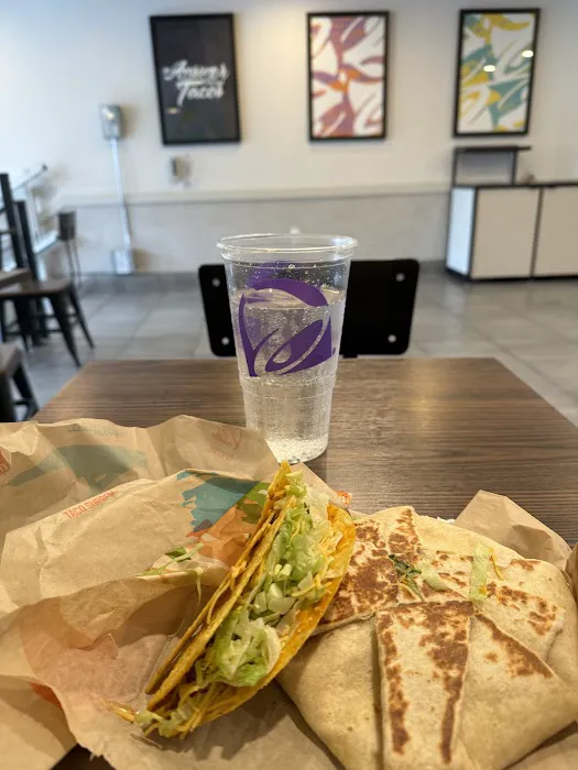 Taco Bell Picture 10