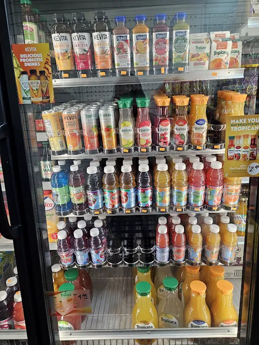 77 Swiper Deli Picture 3