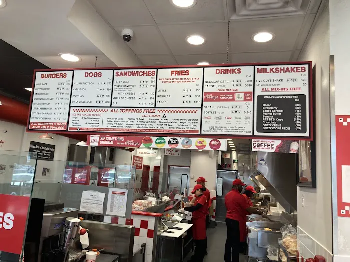 Five Guys Picture 2