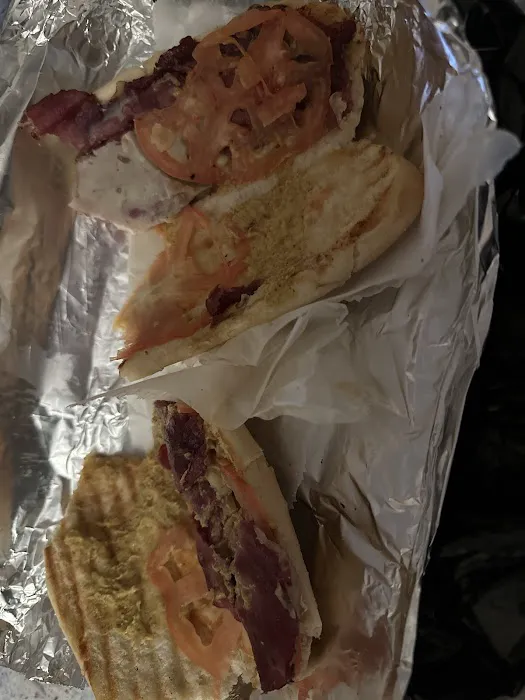 Moe Gourmet Deli & Grill Picture 5