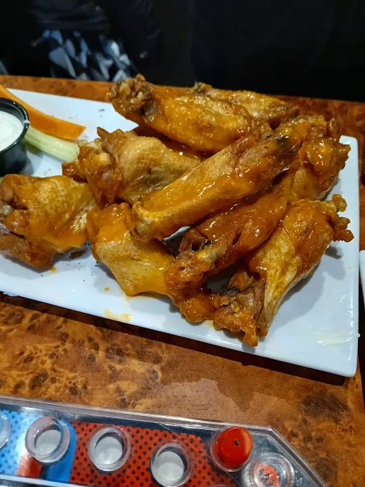 Legendary Bar & Grill Picture 9