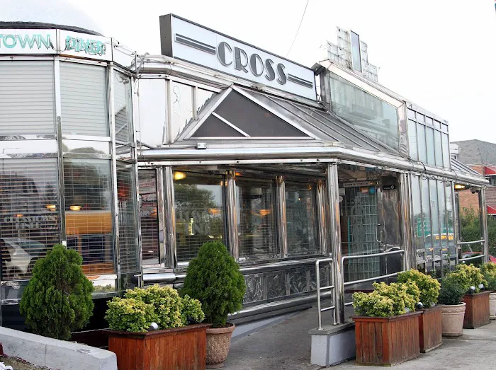 Crosstown Diner Picture 8