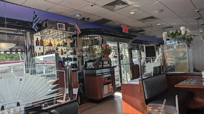 Crosstown Diner Picture 1