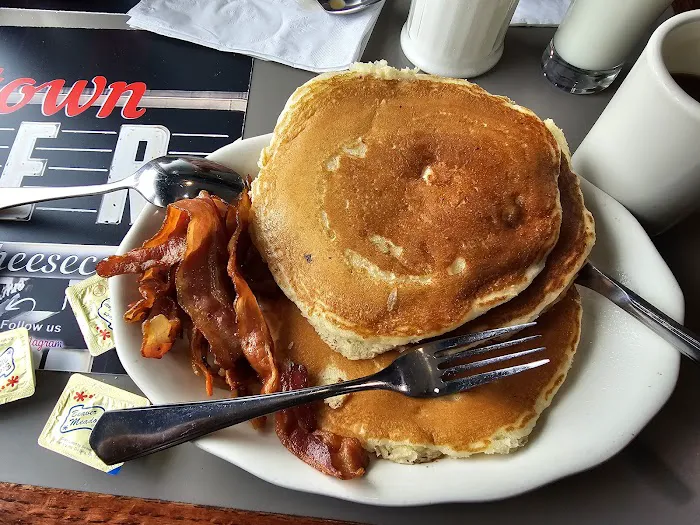 Crosstown Diner Picture 7