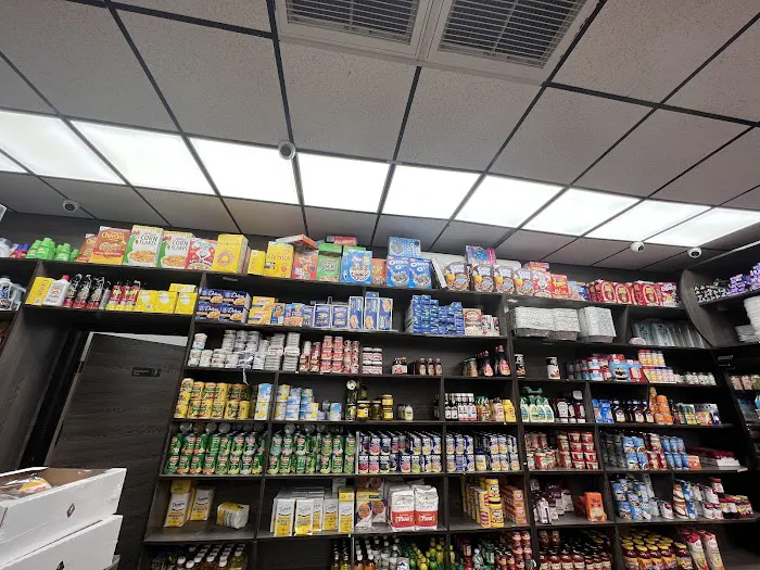 Green apple Deli Picture 1