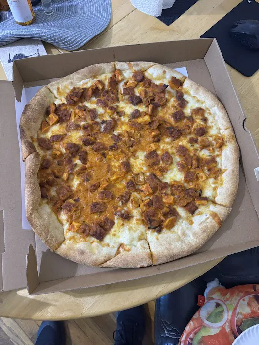 Cestra's Pizza Picture 3