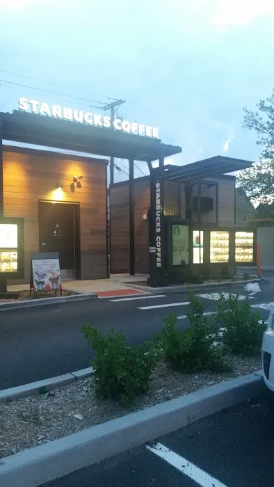 Starbucks Picture 7