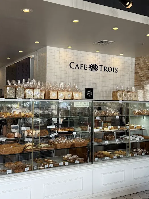 Cafe Trois Picture 2