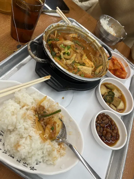 Han Nam Food Court Picture 8
