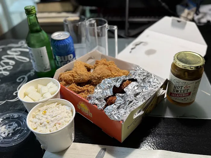 Yam Yam Chicken 얌얌치킨 Picture 1