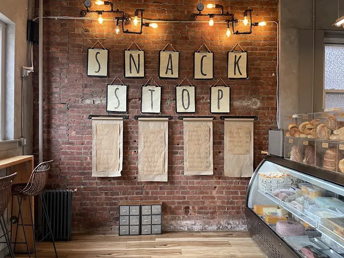 SNACK STOP Picture 8