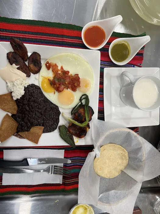 Clarita's Deli Picture 9