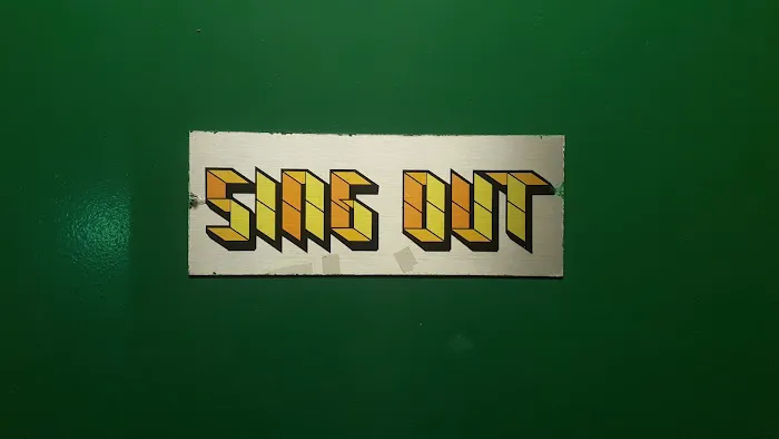 Sing Out Inc Picture 1