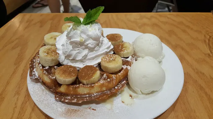 Cafe Leah Picture 6