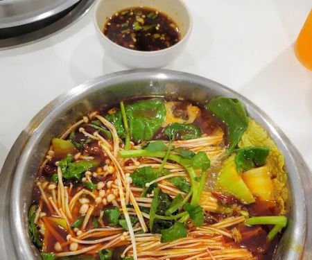 Bomdama Shabu Shabu Hot Pot (ubd04ub2f4uc544 uc0e4ube0cuc0e4ube0c)