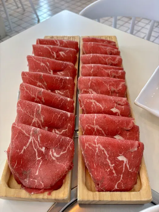 Bomdama Shabu Shabu Hot Pot (봄담아 샤브샤브) Picture 3