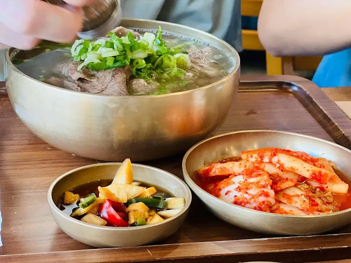 곰탕집 GomTangJip Picture 2