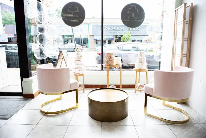 Krisota's Cake Shop Picture 2