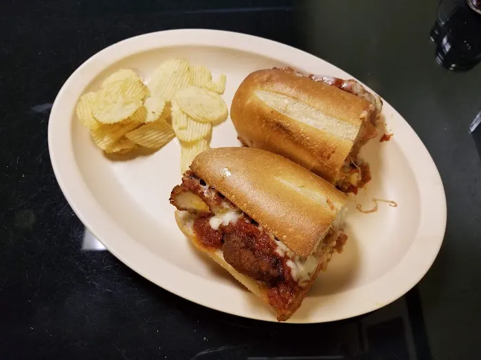 Roberto's Pizzeria & Restaurant Picture 1