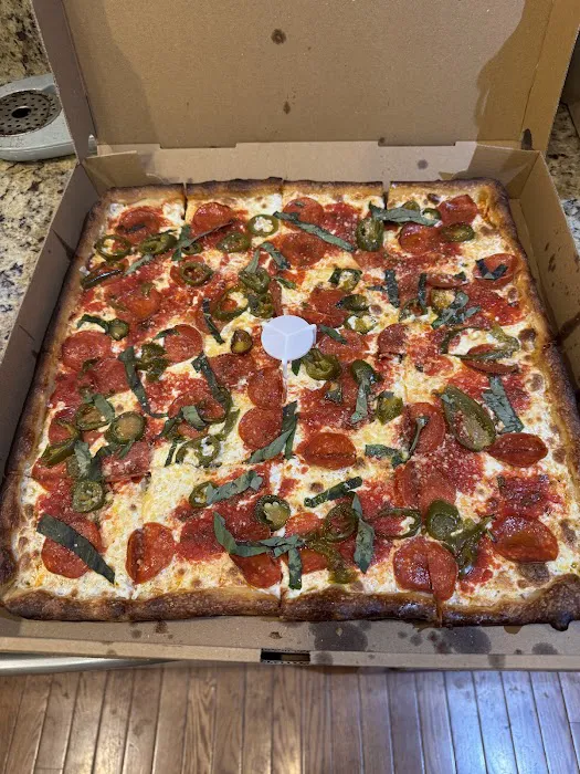 Roberto's Pizzeria & Restaurant Picture 2