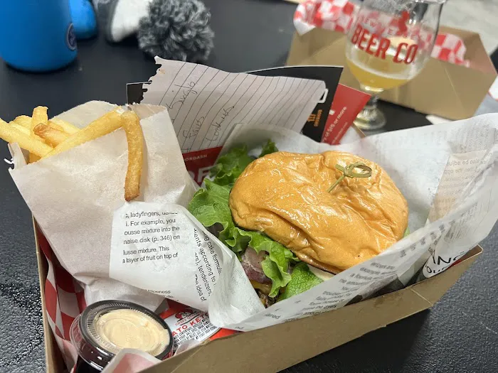 Holy Grail Burgers Picture 9
